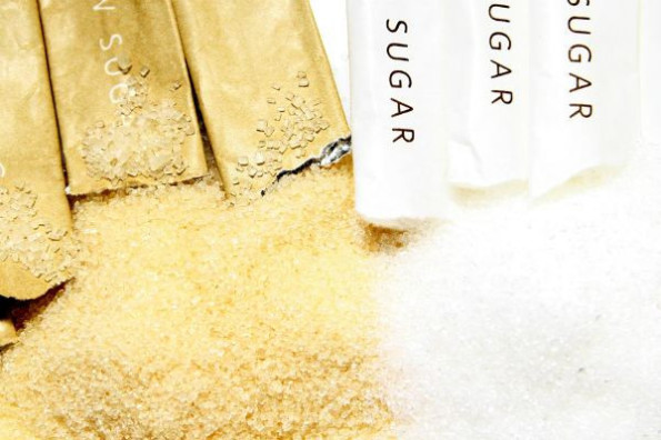 Очищенный сахар и необработанный 