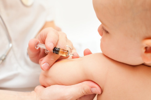 Отказ от вакцинации - опасность для окружающих