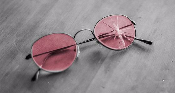 Безопасны ли очки с цветными линзами?