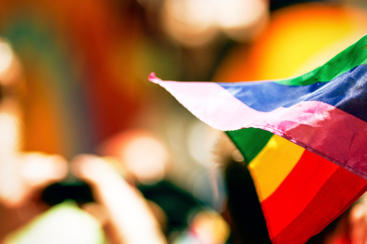 Участникам европейских гей-парадов угрожает опасность