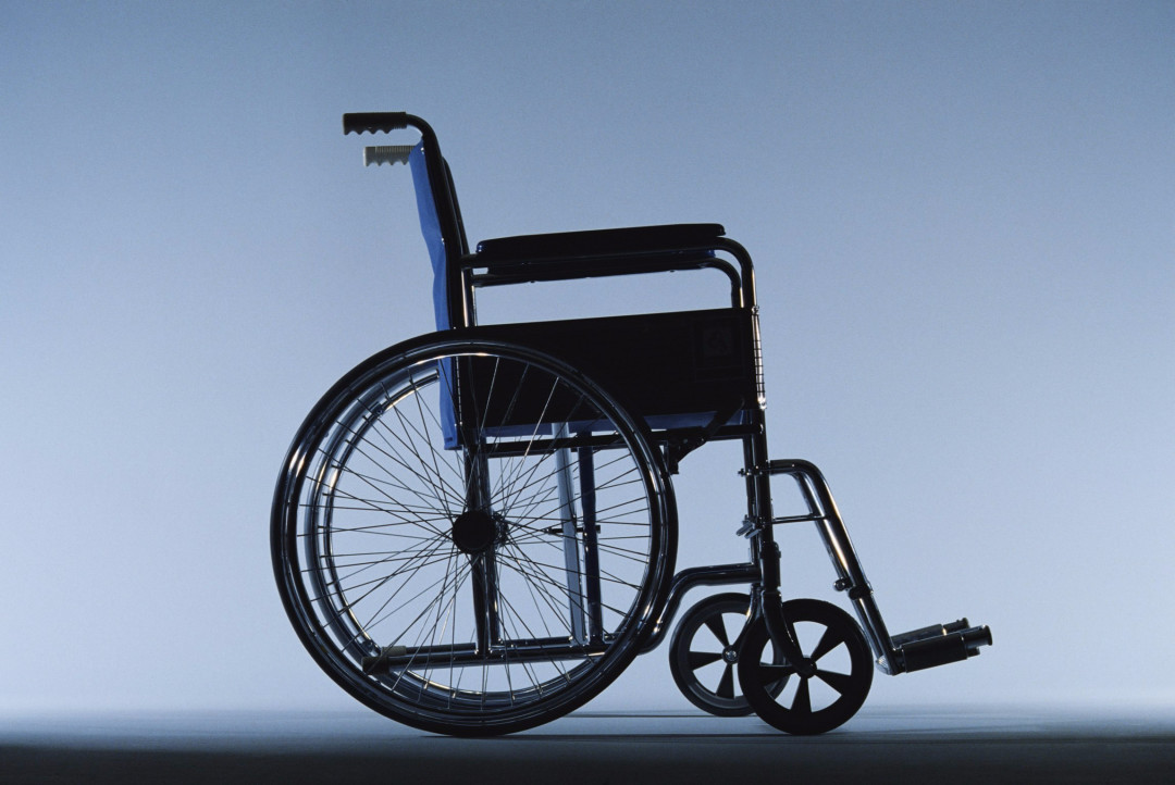 В петербургской поликлинике мнимая пациентка украла инвалидную коляску