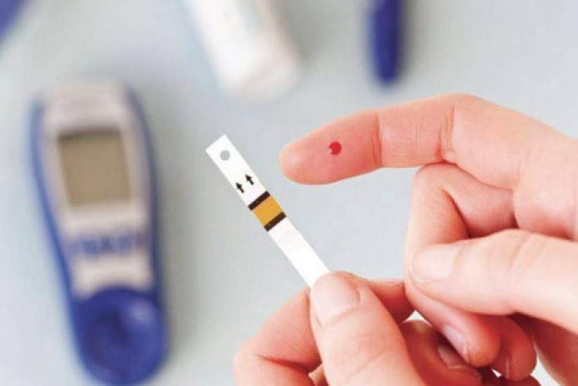 Диабетики слишком часто измеряют уровень глюкозы в крови