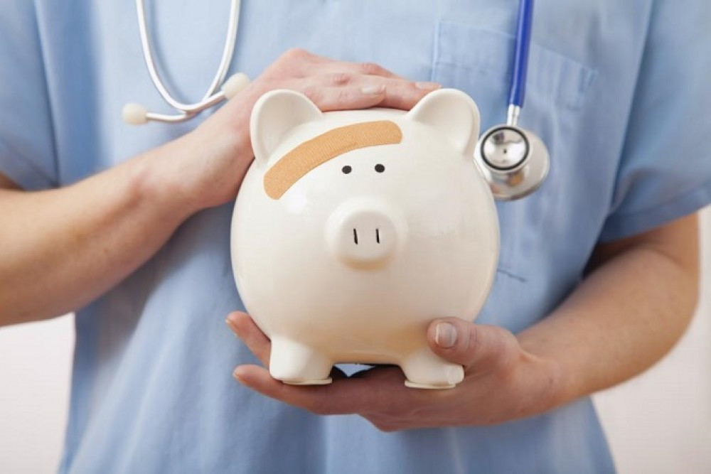 Средства фонда ОМС могут быть использованы для оплаты труда медиков